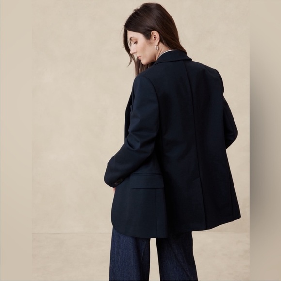 NWT! BANANA REPUBLIC NAVY RELAXED EVERYWHERE PONTE BLAZER - MULTIPLE💙 - Picture 3 of 8